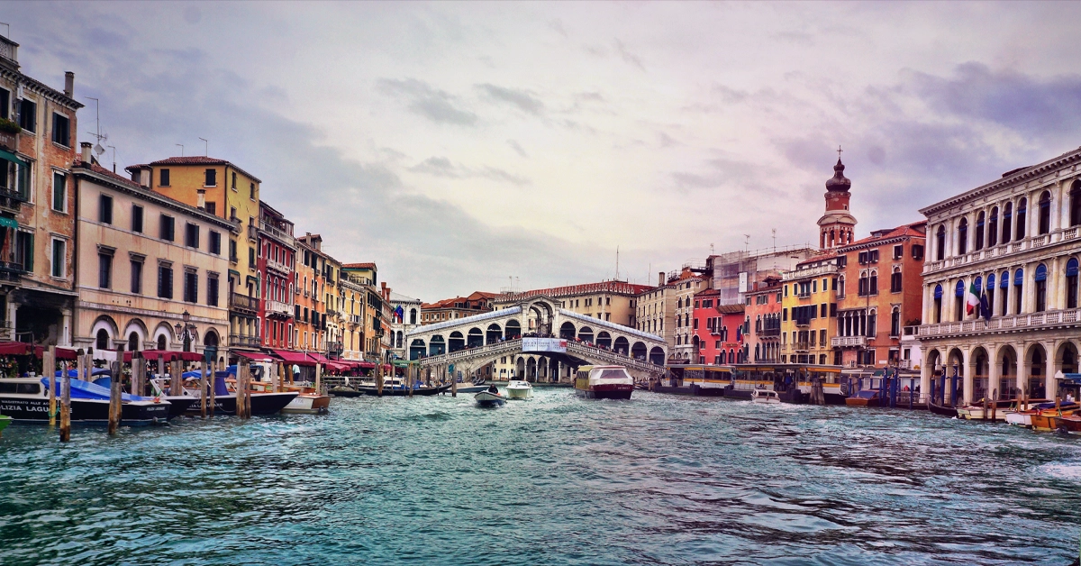 Italy 2025 Gambling Reforms: €7M Licenses & Market Impact