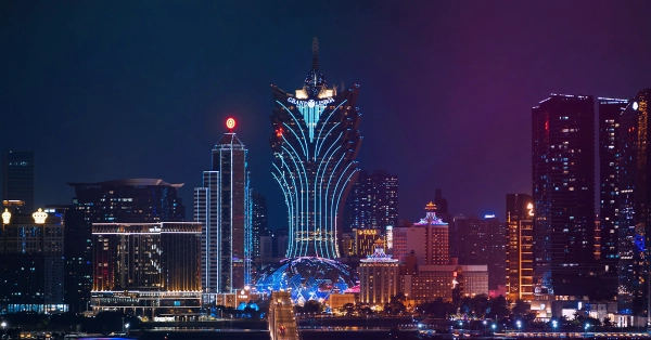 Macau GGR Beats Forecasts Despite Uneven Recovery