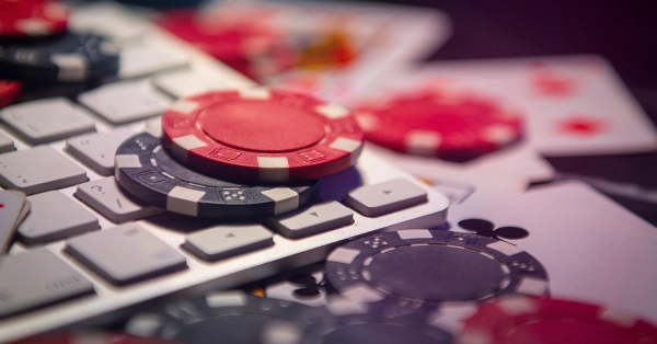 Philippines Targets Influencers Over Illegal Gambling Ads