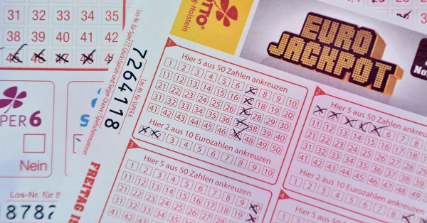 Spain May Raise Christmas Lottery Ticket Price to €25